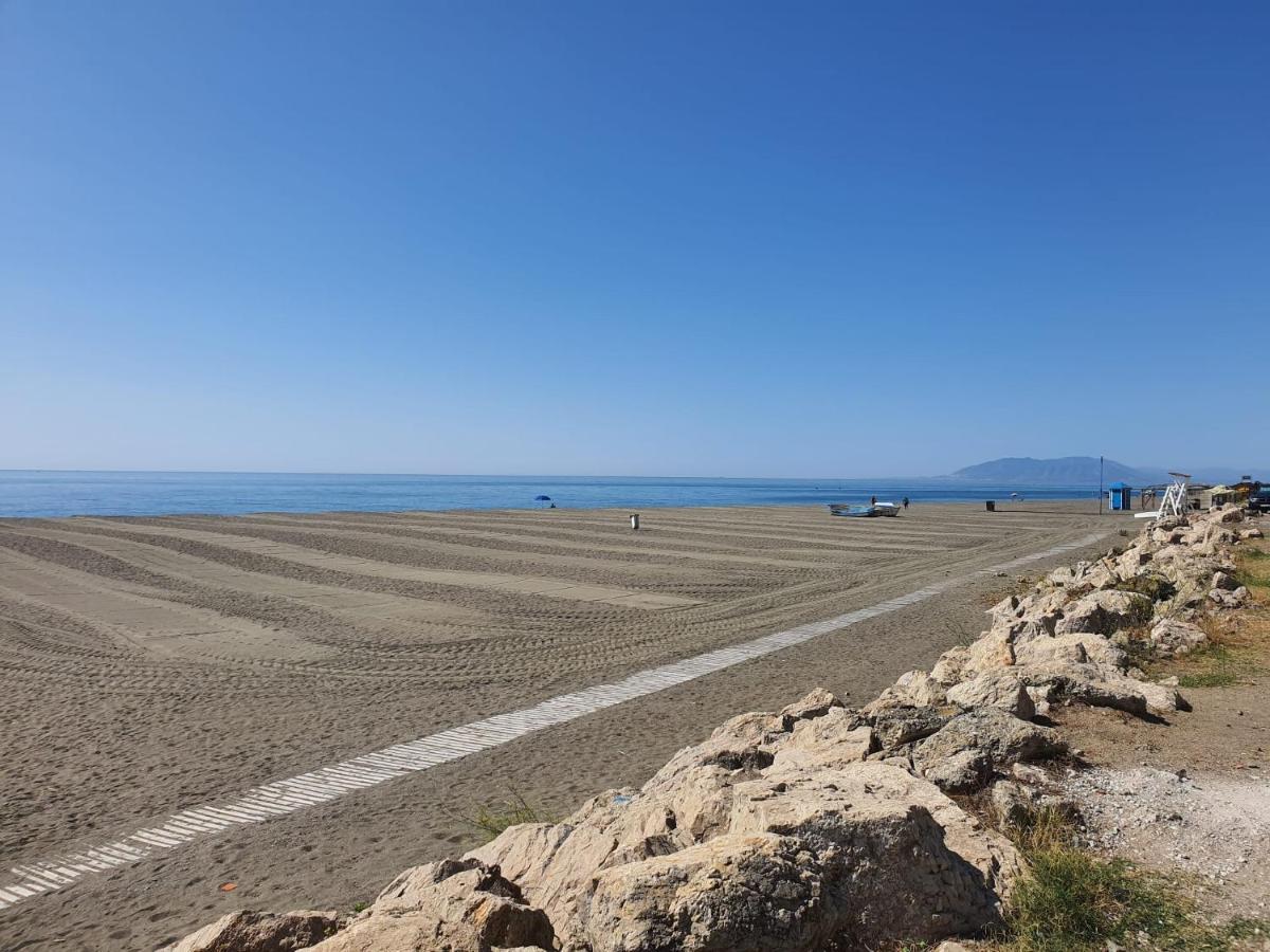 Boutique Apartment Near The Beach, 1 Gbps Wi-Fi Malaga Exterior photo