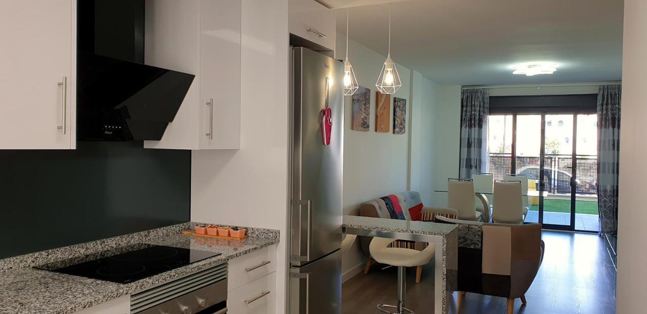 Boutique Apartment Near The Beach, 1 Gbps Wi-Fi Malaga Exterior photo