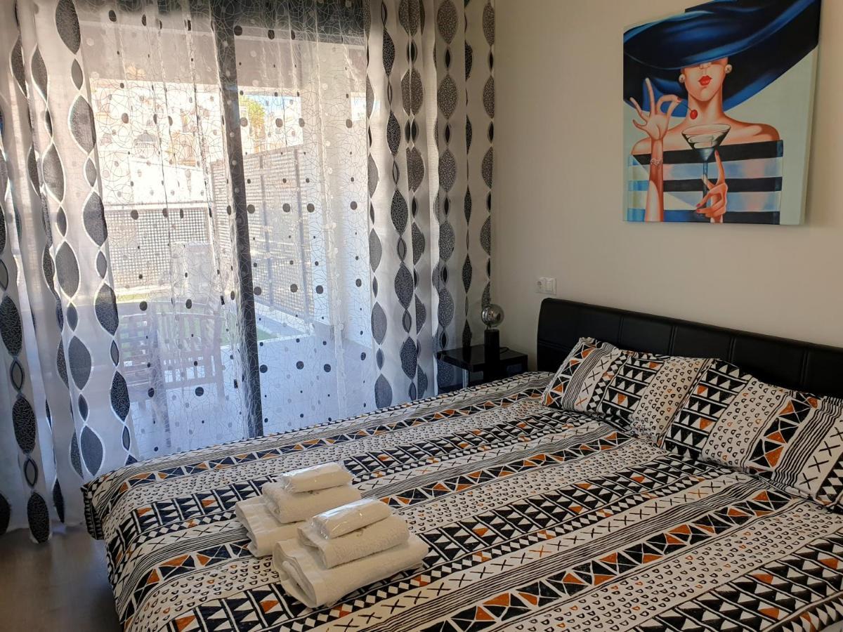 Boutique Apartment Near The Beach, 1 Gbps Wi-Fi Malaga Exterior photo